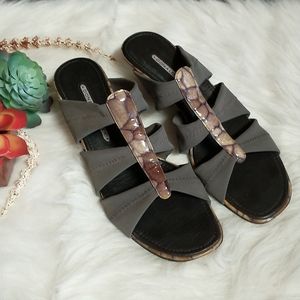 Donald J Pliner Hizzy Sage Green Stretch Fabric and Patent Leather Sanda…